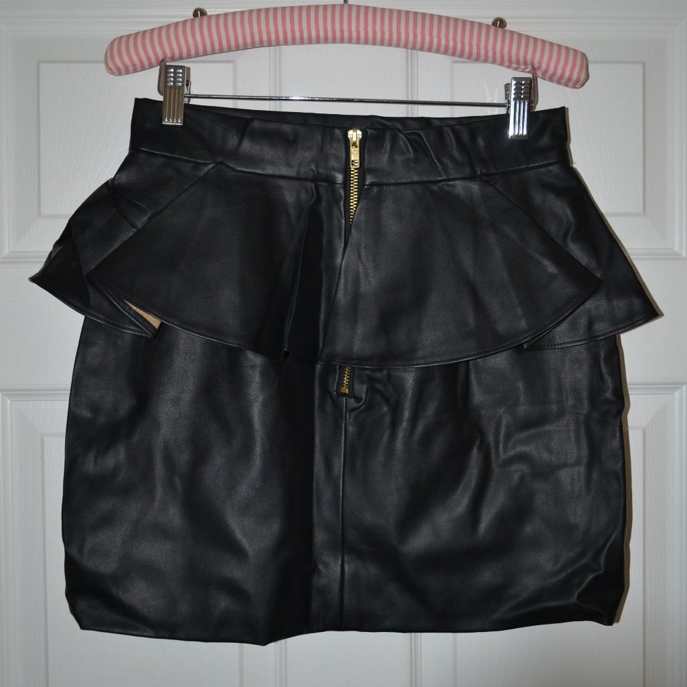 Naven Vegan Leather Black Peplum Skirt Fully Lined - Picture 2 of 4